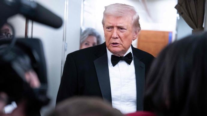  特朗普宣称美伊形成协议要点；伊朗坚决否认存在对话；双方表态分歧明显。 新闻 特朗普宣称美伊形成协议要点；伊朗坚决否认存在对话；双方表态分歧明显。 新闻