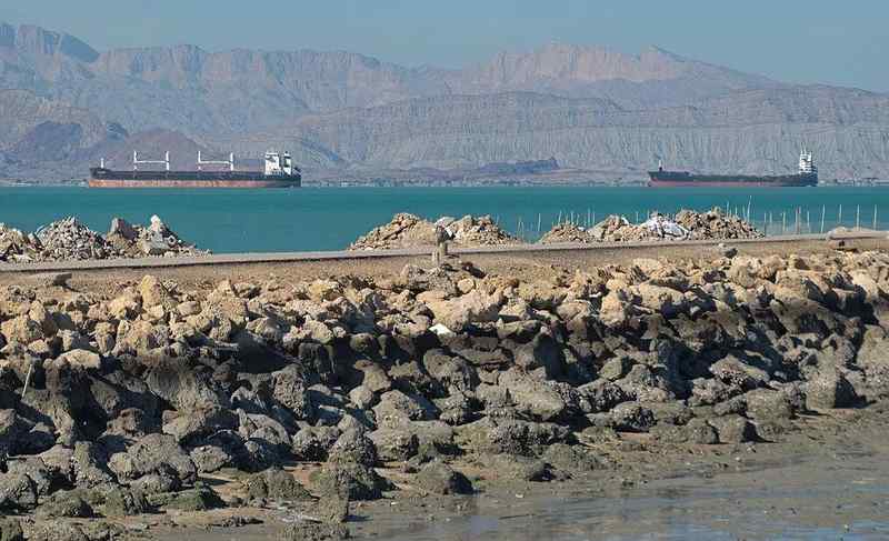  特朗普宣称美伊形成协议要点；伊朗坚决否认存在对话；双方表态分歧明显。 新闻 特朗普宣称美伊形成协议要点；伊朗坚决否认存在对话；双方表态分歧明显。 新闻