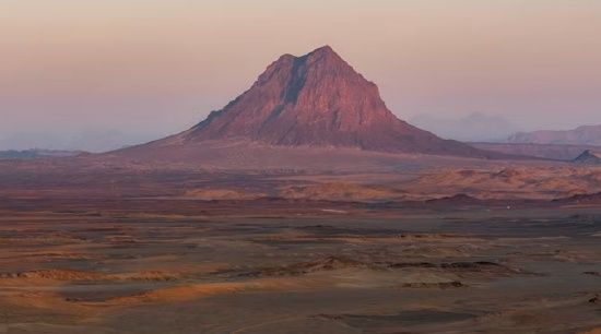  2025年矿业投资风向：全球供应链重构下的风险与机遇 IT技术 2025年矿业投资风向：全球供应链重构下的风险与机遇 IT技术