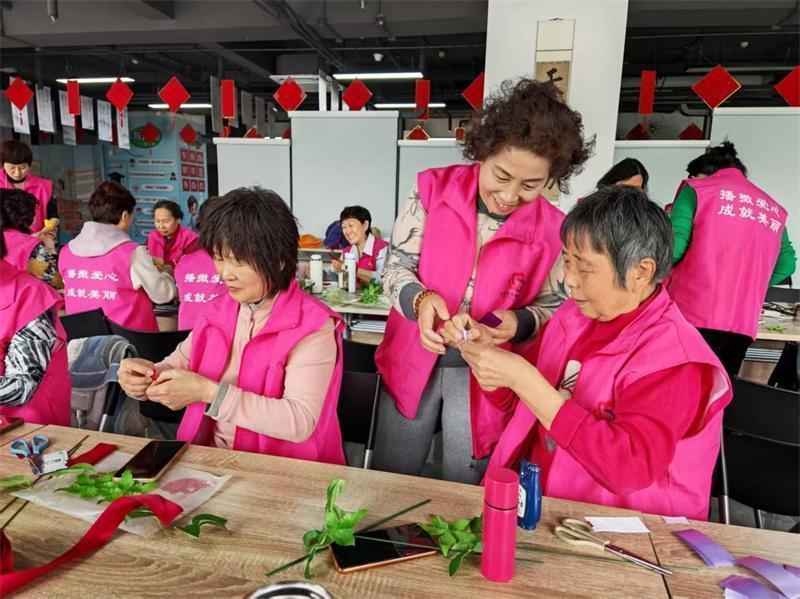  【千余场公益实践背后的逻辑】+【解析文明社区的成长路径】 企业服务