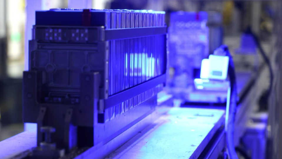  【深度复盘】储能电芯高价周期延续：供需博弈下的产业格局演变与技术演进路径 股票财经